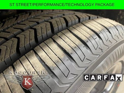 Used 2022 Ford Explorer ST w/ ST Street Pack image 8