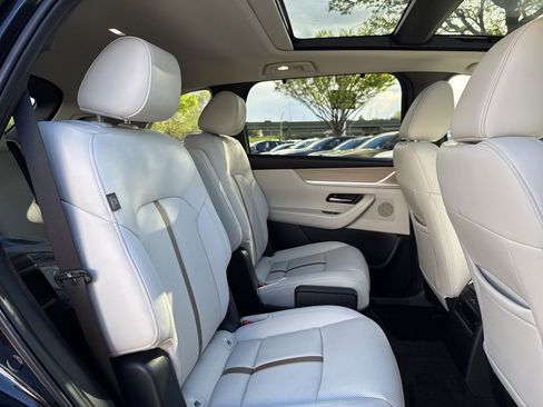 Used 2025 MAZDA CX-90 3.3 Turbo w/ Premium Plus Pkg image 35