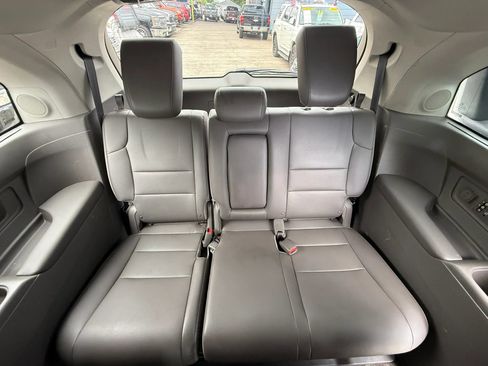 Used 2015 Honda Odyssey Touring image 19