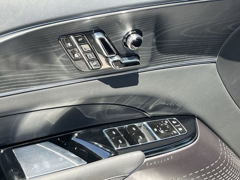 New 2025 Cadillac Lyriq Sport image 16