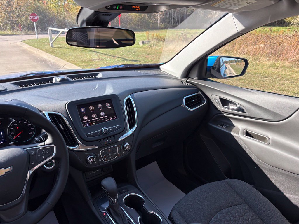 Used 2024 Chevrolet Equinox LT FWD image 44