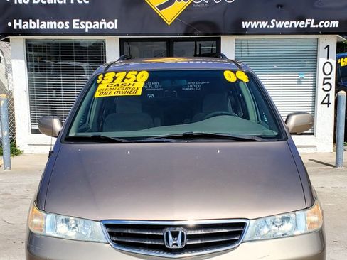 Used 2004 Honda Odyssey EX image 3