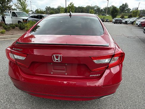 Used 2021 Honda Accord Sport image 9