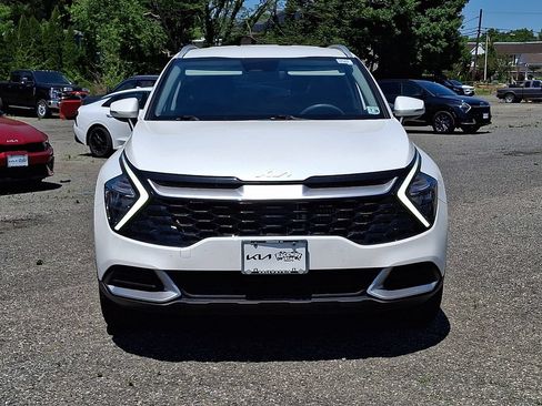 Used 2023 Kia Sportage EX AWD/4WD image 2