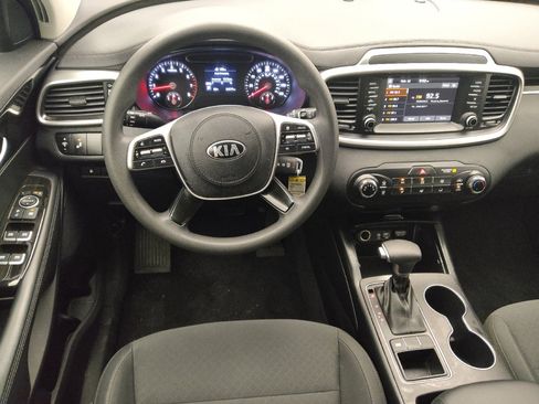 Used 2020 Kia Sorento LX FWD image 22