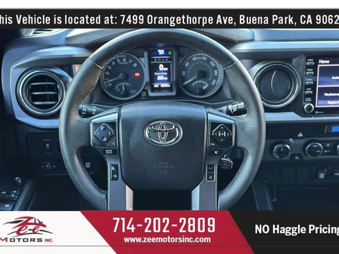 Used 2022 Toyota Tacoma TRD Off-Road image 18