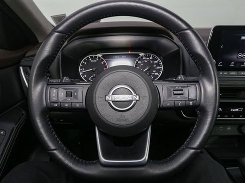 Used 2023 Nissan Rogue SV w/ SV Premium B Package image 27