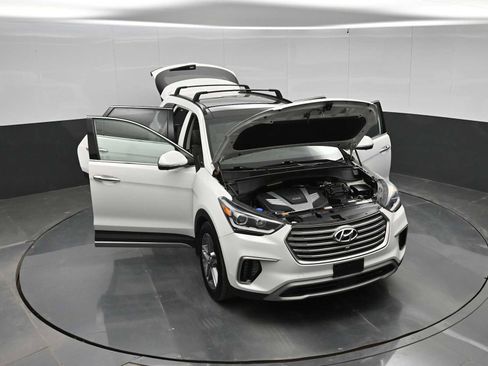 Used 2017 Hyundai Santa Fe Limited AWD/4WD image 39