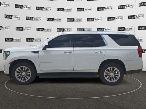 Used 2021 GMC Yukon SLT AWD/4WD image 3
