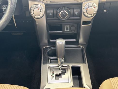 Used 2016 Toyota 4Runner SR5 RWD image 17