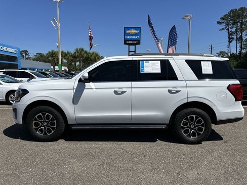 Used 2022 Ford Expedition XLT RWD image 13