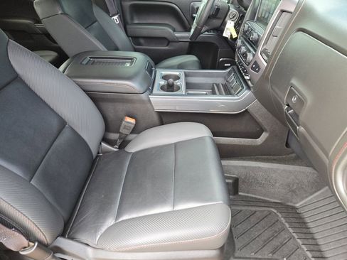 Used 2017 GMC Sierra 1500 SLT w/ All Terrain X Package AWD/4WD image 9