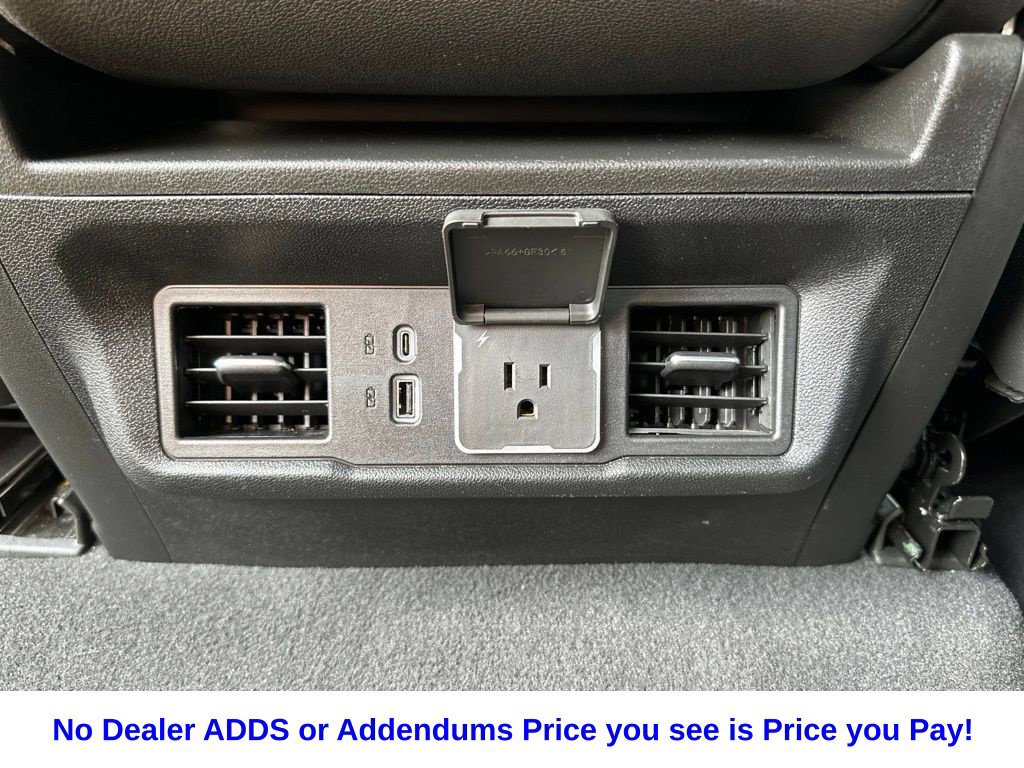 Used 2025 GMC Sierra 1500 SLT AWD/4WD image 26