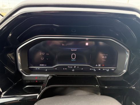 Used 2022 Chevrolet Silverado 1500 LT Trail Boss image 42