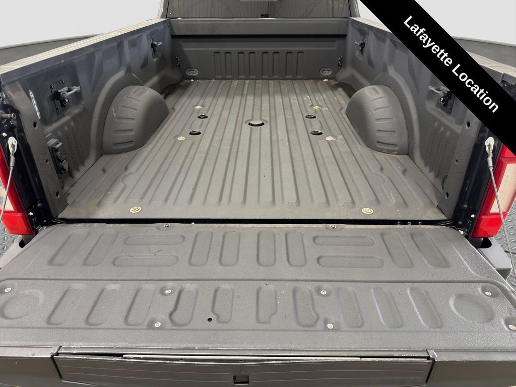 Used 2021 Ford F450 Platinum w/ FX4 Off-Road Package AWD/4WD image 19