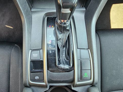 Used 2018 Honda Civic Sport image 22