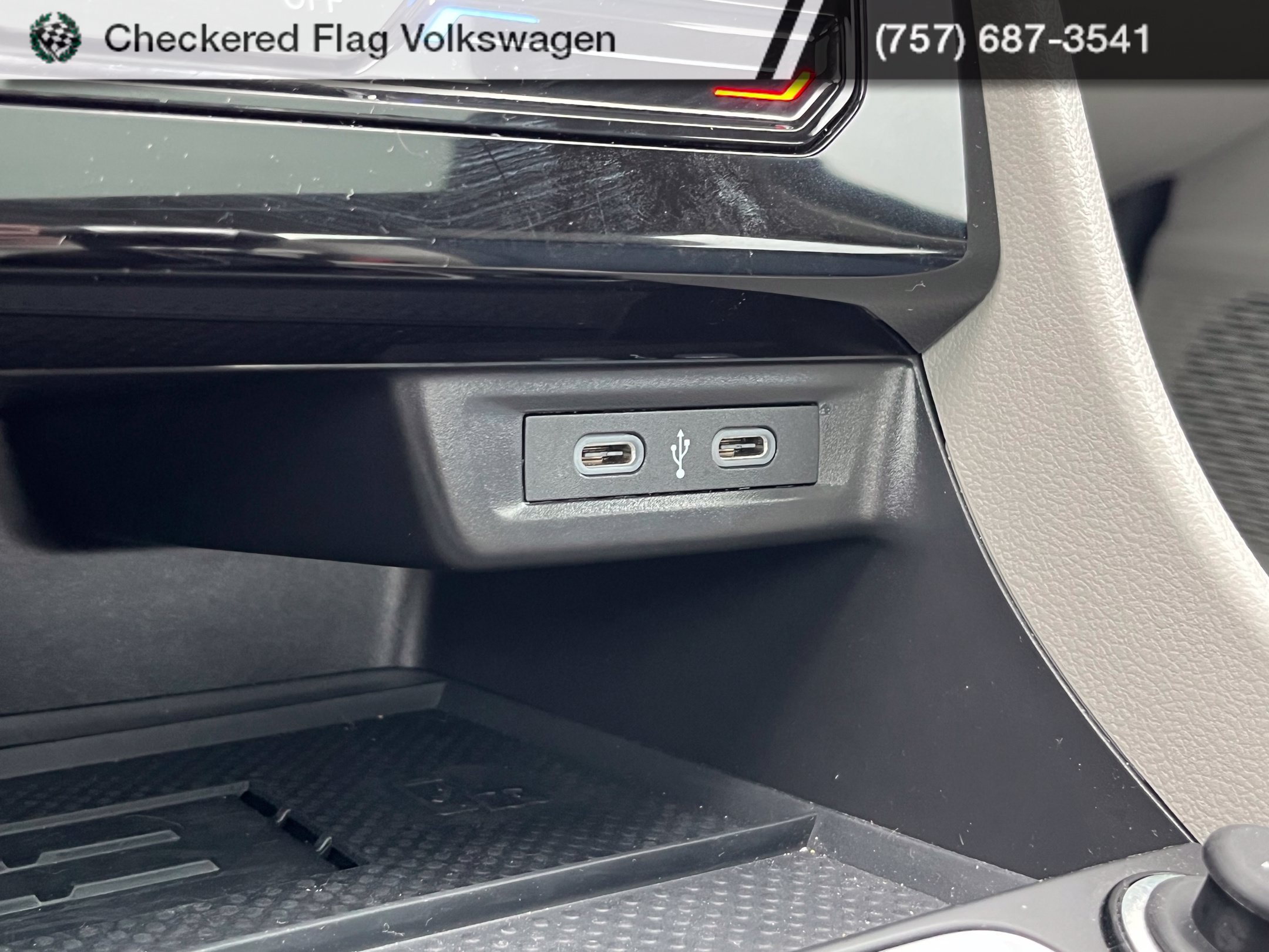 Used 2026 Volkswagen Jetta SE FWD image 41