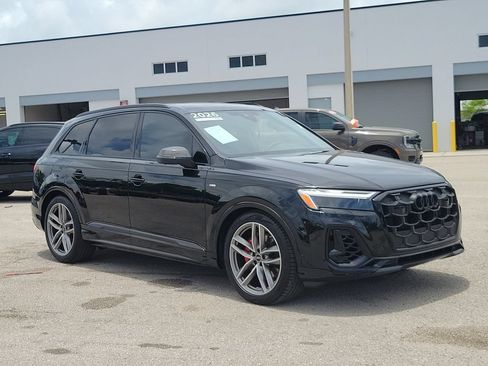 Certified 2026 Audi Q7 3.0T Prestige AWD/4WD image 2