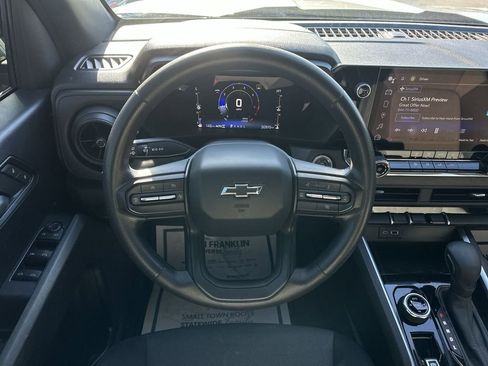 Used 2023 Chevrolet Colorado Trail Boss w/ Technology Package image 14