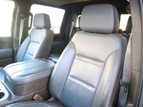 Used 2023 GMC Sierra 2500 Denali image 32