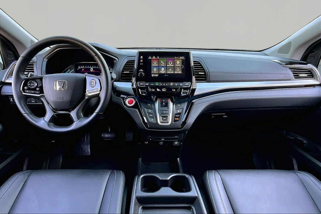 Used 2024 Honda Odyssey Touring image 7