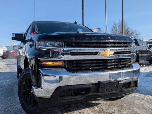 Used 2020 Chevrolet Silverado 1500 LT image 1