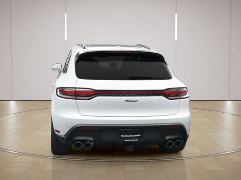 Certified 2026 Porsche Macan AWD/4WD image 24
