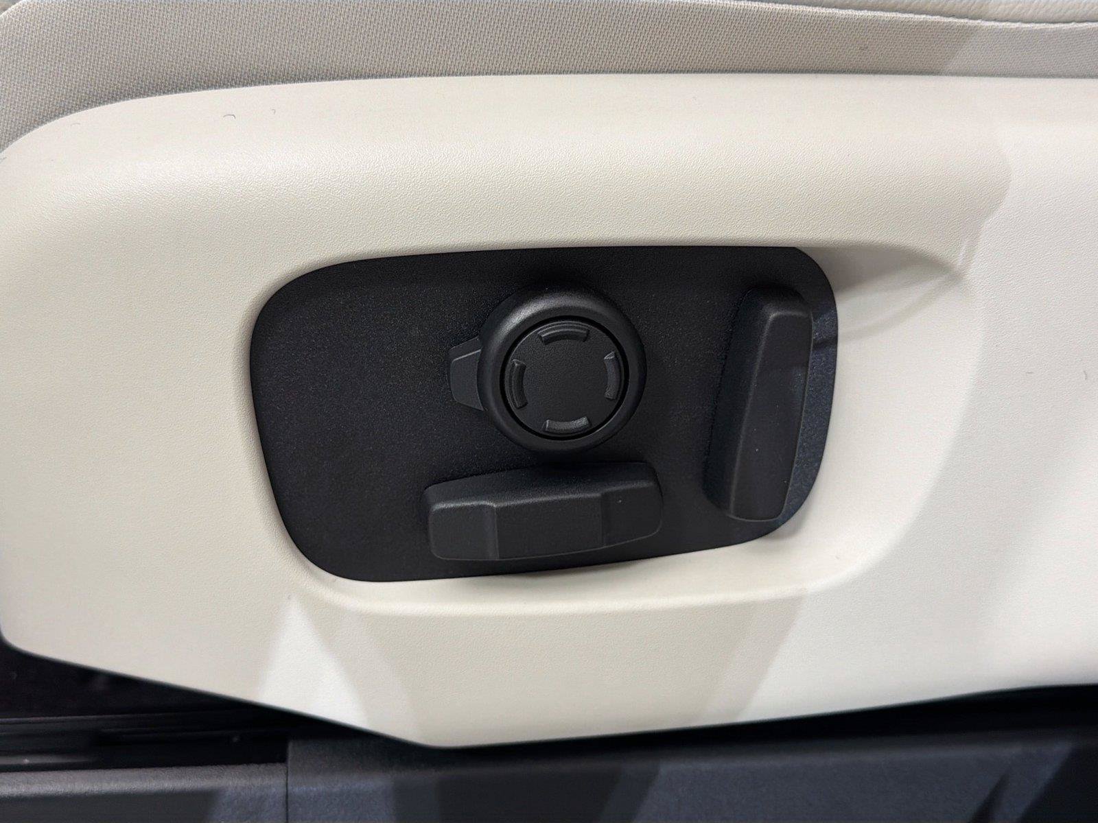 Certified 2026 Land Rover Discovery Dynamic SE AWD/4WD image 19