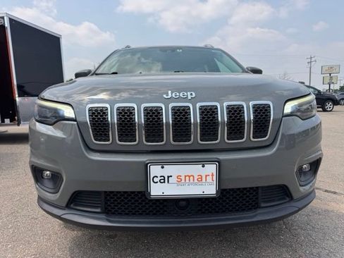 Used 2021 Jeep Cherokee Latitude Plus AWD/4WD image 2