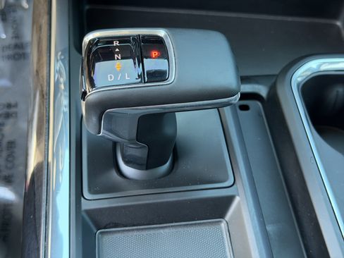 Used 2023 Chevrolet Silverado 1500 LTZ AWD/4WD image 24