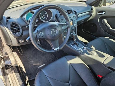 Used 2010 Mercedes-Benz SLK 300 image 10
