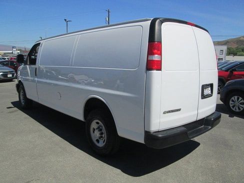 Used 2023 Chevrolet Express 2500 Extended w/ Driver Convenience Package RWD image 4