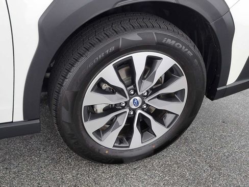 Used 2023 Subaru Outback Limited AWD/4WD image 9