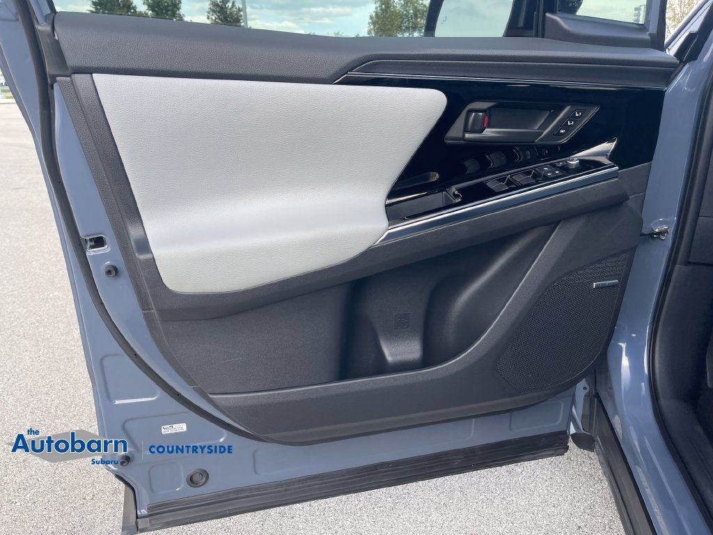 Used 2023 Subaru Solterra AWD image 10