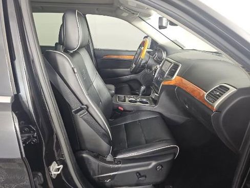 Used 2013 Jeep Grand Cherokee Overland w/ Advance Technology Group image 12