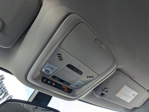 Used 2021 Buick Enclave Essence w/ Sound and Sites Package image 33