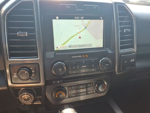 Used 2018 Ford F150 XLT w/ Equipment Group 302A Luxury image 20