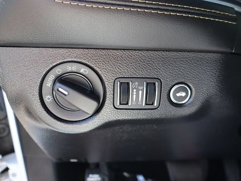 Used 2023 Dodge Challenger R/T Scat Pack RWD image 16