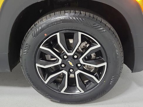 Used 2023 Chevrolet TrailBlazer ACTIV FWD image 18