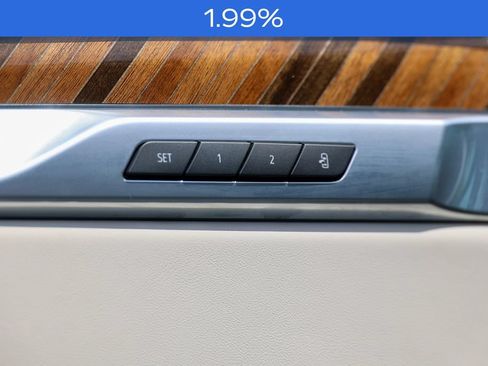 Used 2025 Cadillac Escalade Premium Luxury Platinum AWD/4WD image 5