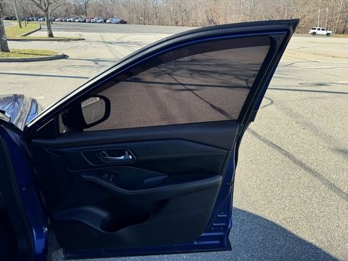 Used 2022 Nissan Rogue SL image 13