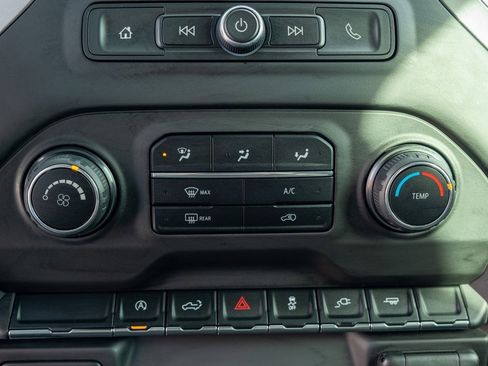 Used 2021 Chevrolet Silverado 1500 Custom image 20