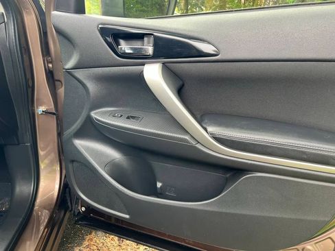 Used 2020 Mitsubishi Eclipse Cross SE image 19