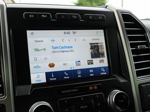 Used 2021 Ford F250 Platinum w/ FX4 Off-Road Package image 33