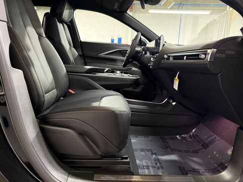 New 2026 Cadillac Lyriq Sport AWD/4WD image 48