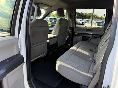 Used 2018 Ford F150 XLT w/ Equipment Group 302A Luxury AWD/4WD image 16