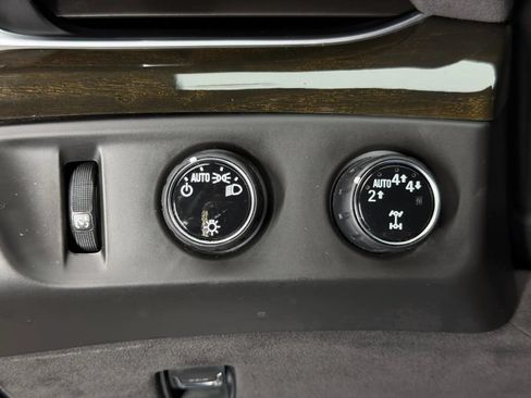 Used 2020 Cadillac Escalade ESV Platinum AWD/4WD image 37