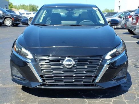 Used 2025 Nissan Altima 2.5 SL AWD/4WD image 33
