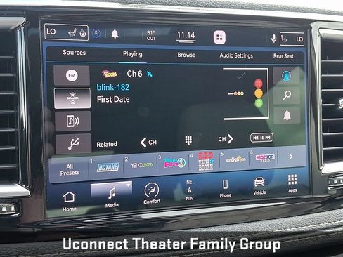Used 2021 Chrysler Pacifica Limited w/ Uconnect Theater Family Group FWD image 21