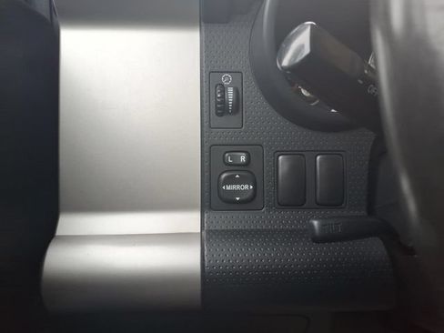 Used 2007 Toyota FJ Cruiser 4WD image 15